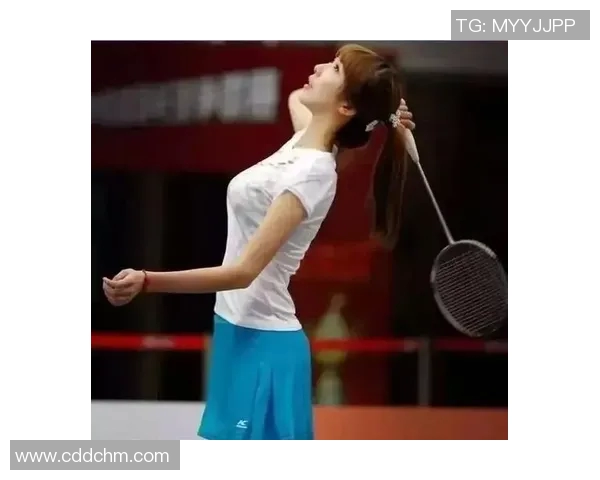 足球明星精彩吊球技巧视频集锦助你提升球技与观赏乐趣