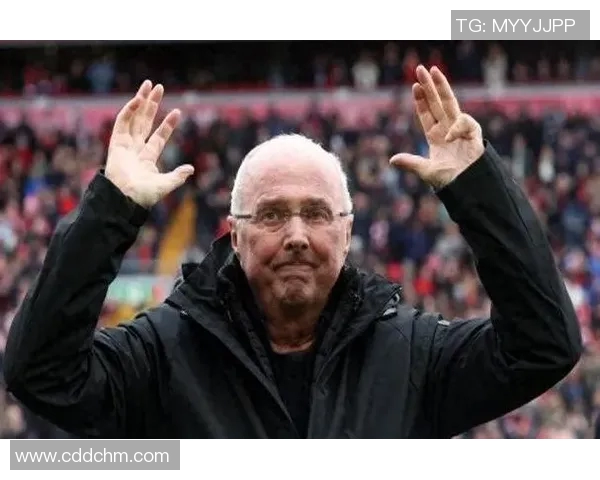 退役足球明星的辉煌岁月与传奇人生回顾